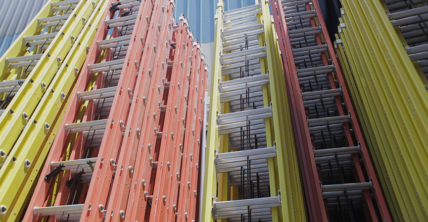 Cotiza ahora | Aluminio, Fibra de Vidrio y Acero | Un mundo entero de soluciones